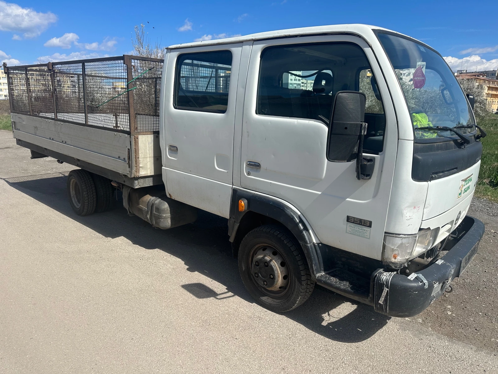 Nissan Capstar На части  - изображение 2