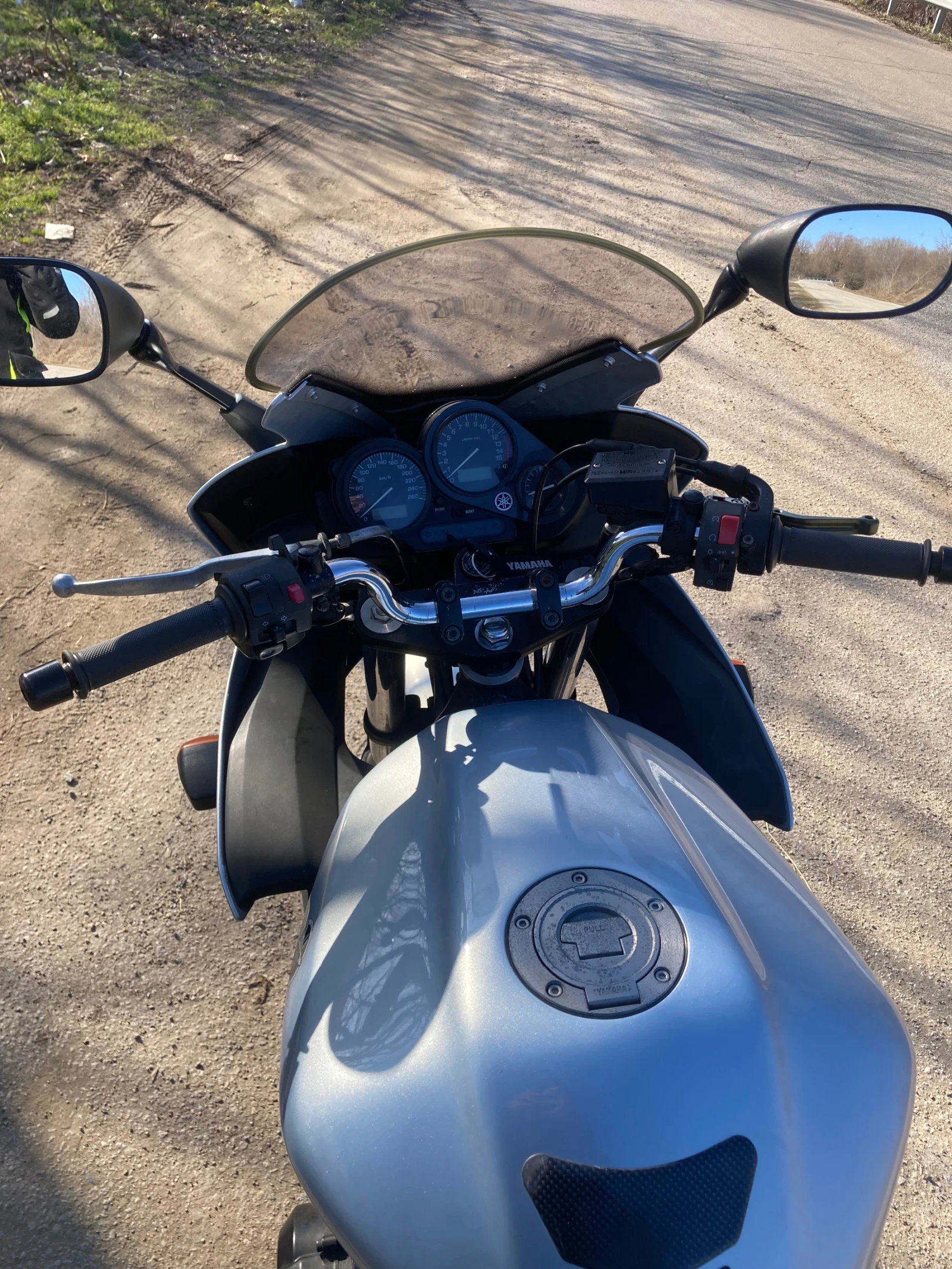 Yamaha Fazer FZS 600 - изображение 9