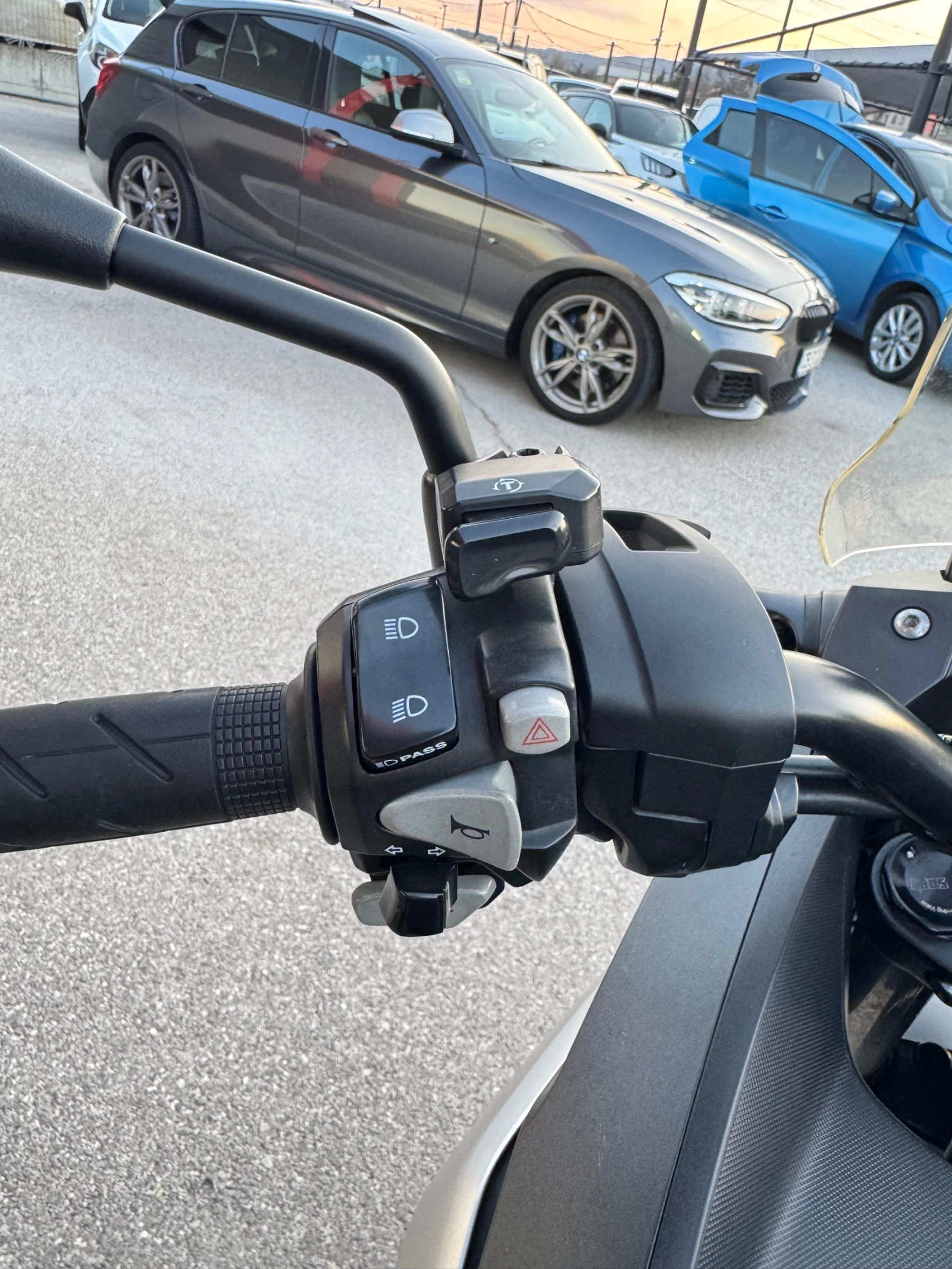 Honda Nc 750X-DCT-ABS-RCS-FULL LED-ТОП-15000км., снимка 15 - Мотоциклети и мототехника - 53750048