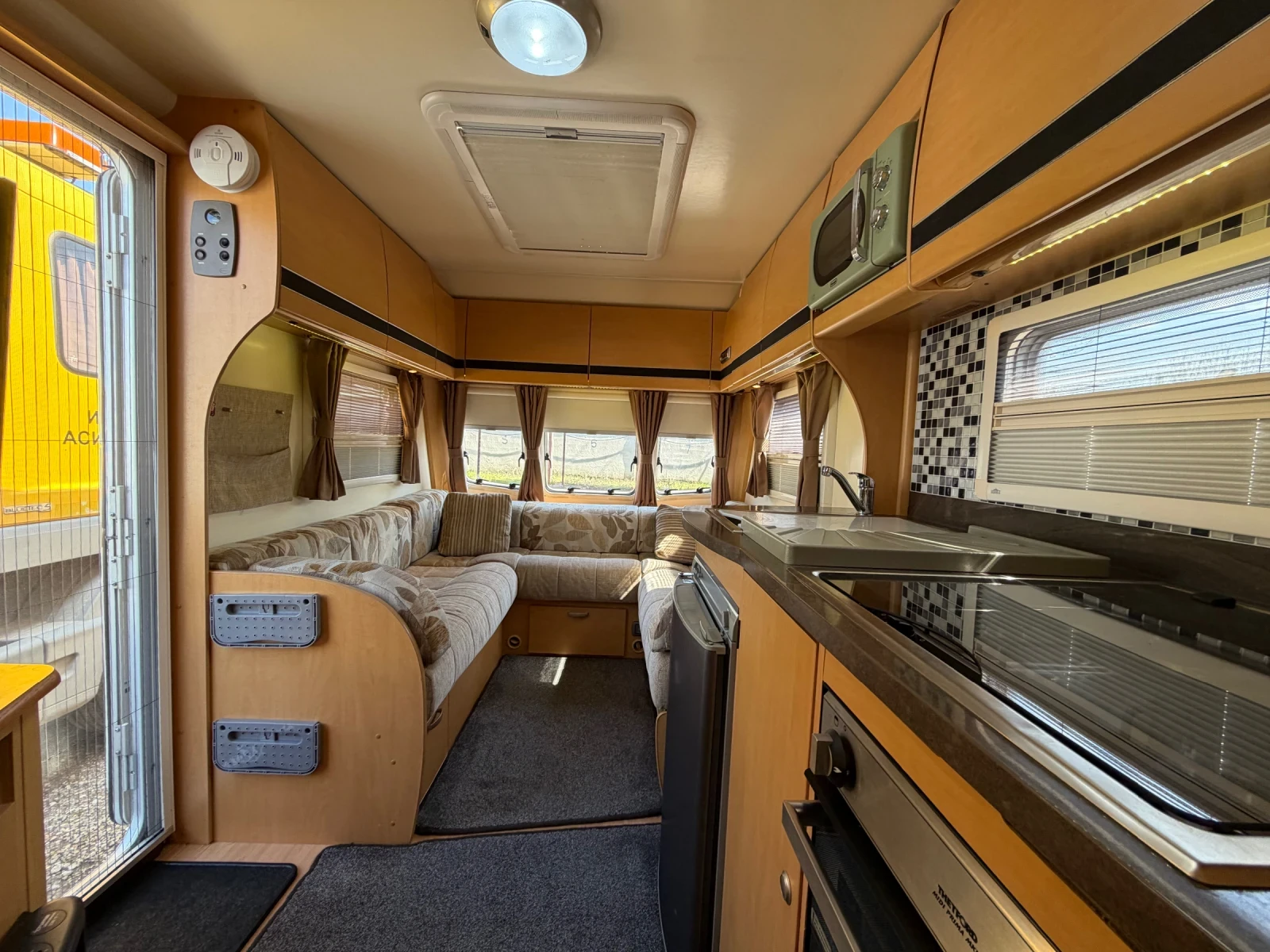 Каравана Tabbert BAILEY OLYMPUS-Al-Tech-Bodyshell/MOVER/СОЛАР/ТЕНТА, снимка 6 - Каравани и кемпери - 53979074