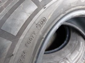 Гуми Зимни 215/70R15, снимка 8