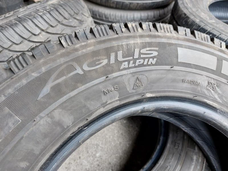 Гуми Зимни 215/70R15, снимка 7 - Гуми и джанти - 36287416