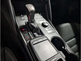 Lexus IS * F SPORT APPLE CAR PLAY ALL WHEEL DRIVE COOLED SE, снимка 14