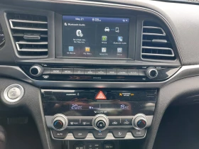 Hyundai Elantra Luxury, снимка 10