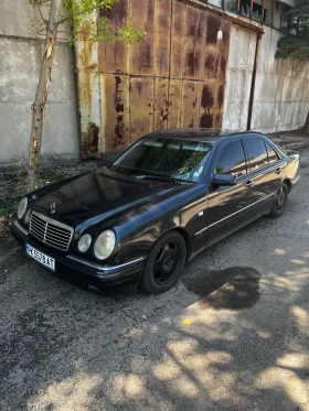 Mercedes-Benz E 250, снимка 3