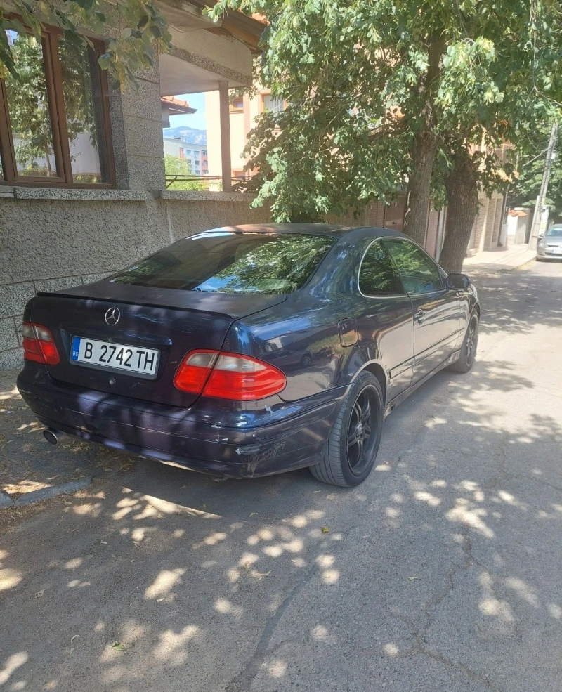 Mercedes-Benz CLK, снимка 3 - Автомобили и джипове - 46588732