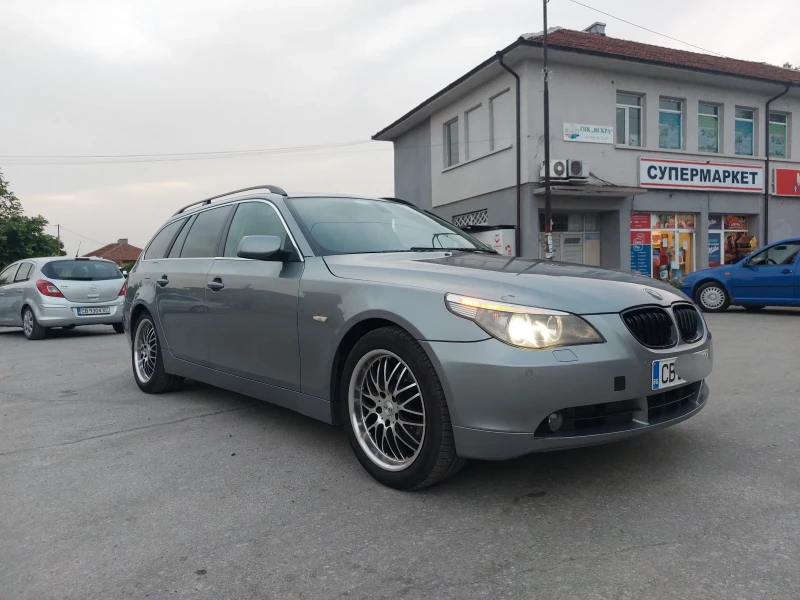 BMW 525 Комби, снимка 1 - Автомобили и джипове - 46842633