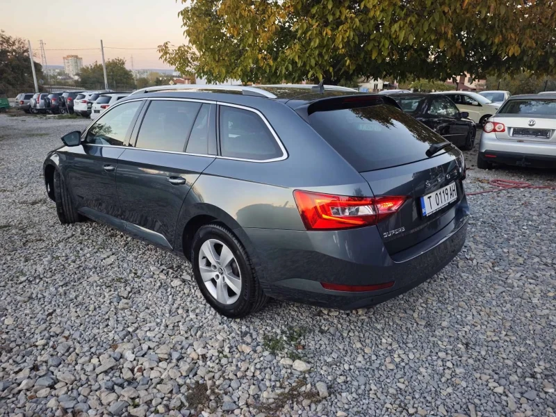 Skoda Superb 2.0TDI/150KC, снимка 2 - Автомобили и джипове - 47757023