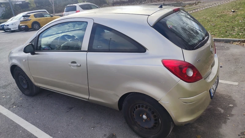 Opel Corsa D, снимка 2 - Автомобили и джипове - 48078719