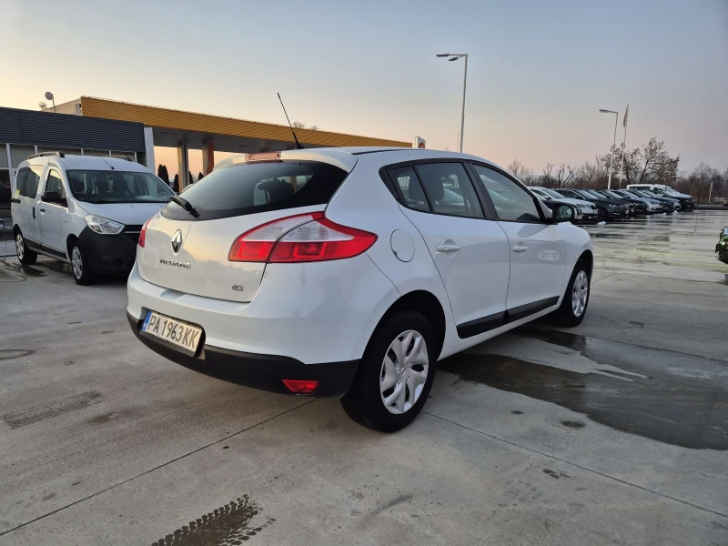 Renault Megane 1, 5 DCI-M/T-90кс, снимка 5 - Автомобили и джипове - 48707397