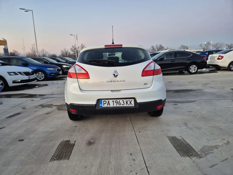 Renault Megane 1, 5 DCI-M/T-90кс, снимка 4 - Автомобили и джипове - 48707397