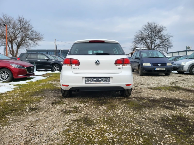 VW Golf 1.6 TDI , снимка 6 - Автомобили и джипове - 48765263