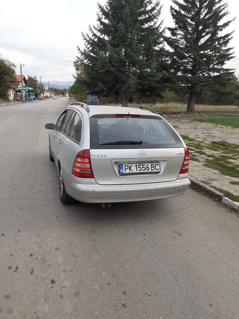 Mercedes-Benz C 200, снимка 4 - Автомобили и джипове - 48984354