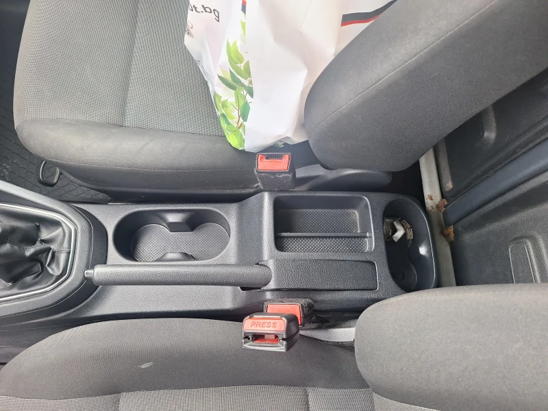 VW Caddy Тги 6 скорости Маххи Хладилен, снимка 10 - Автомобили и джипове - 50619874