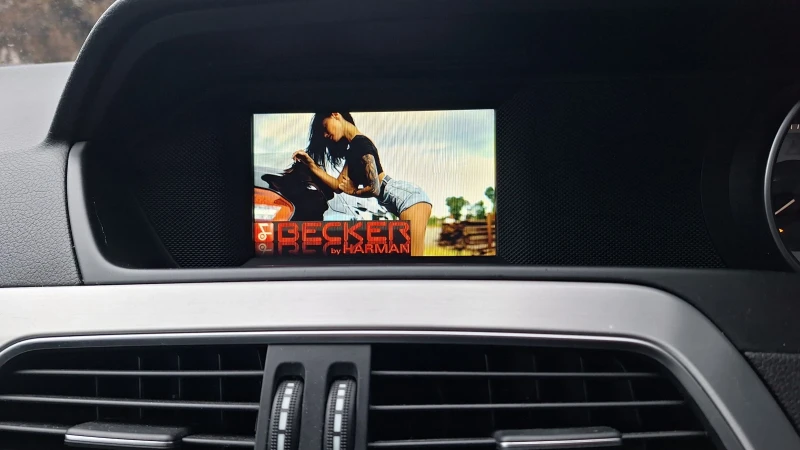 Mercedes-Benz C 220 CDI om651, снимка 9 - Автомобили и джипове - 51098224