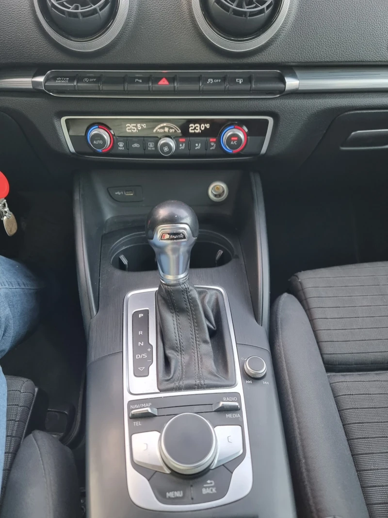 Audi A3 2.0TDI, снимка 13 - Автомобили и джипове - 51516060