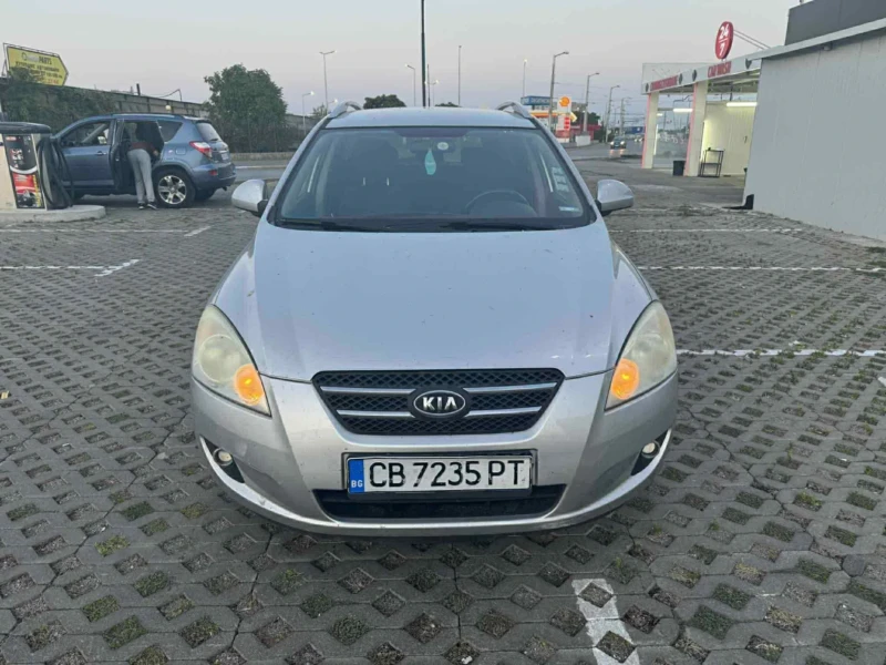 Kia Ceed 1.6 crdi, снимка 2 - Автомобили и джипове - 52223237