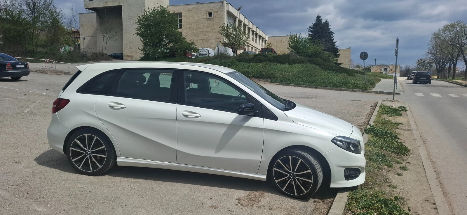 Mercedes-Benz B 200  - изображение 9