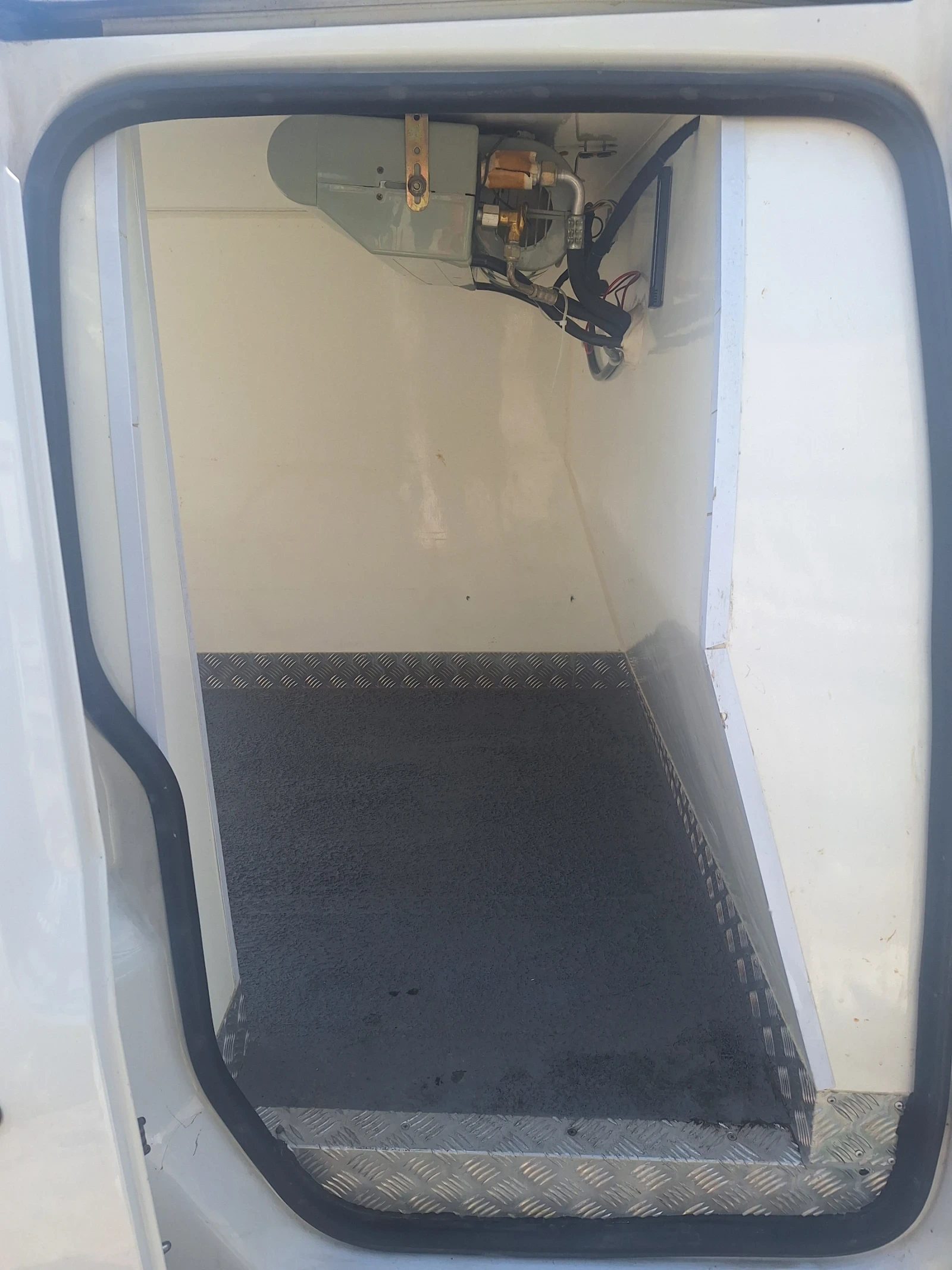 VW Caddy ��� 6 �������� ����� �������� Euro6 | Mobile.bg � ����������� 15