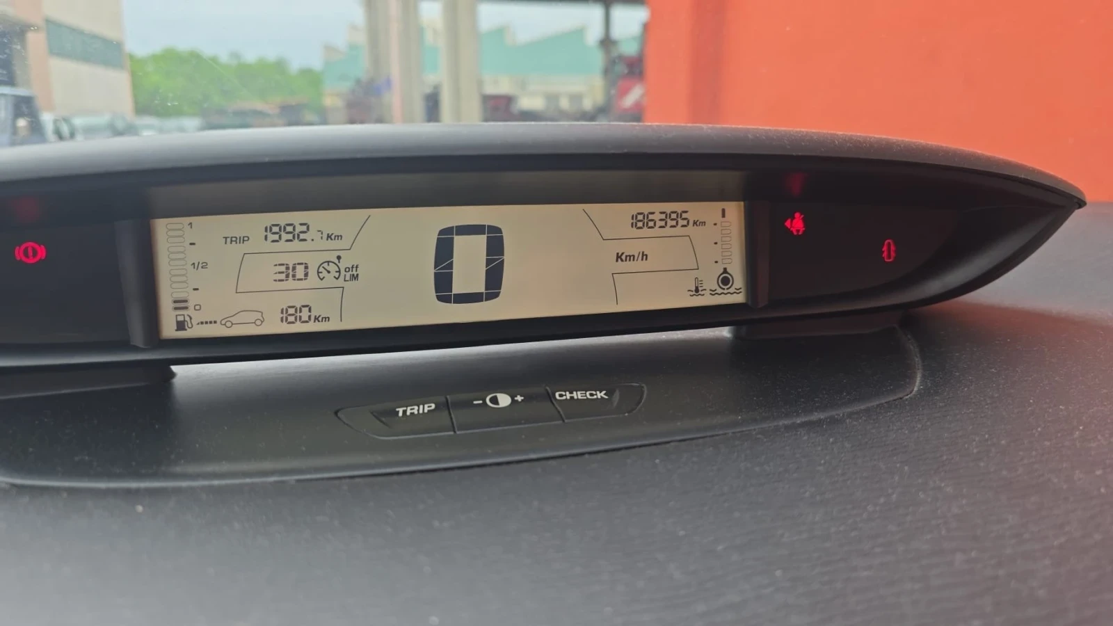 Citroen C4 1.6 90ks - изображение 3