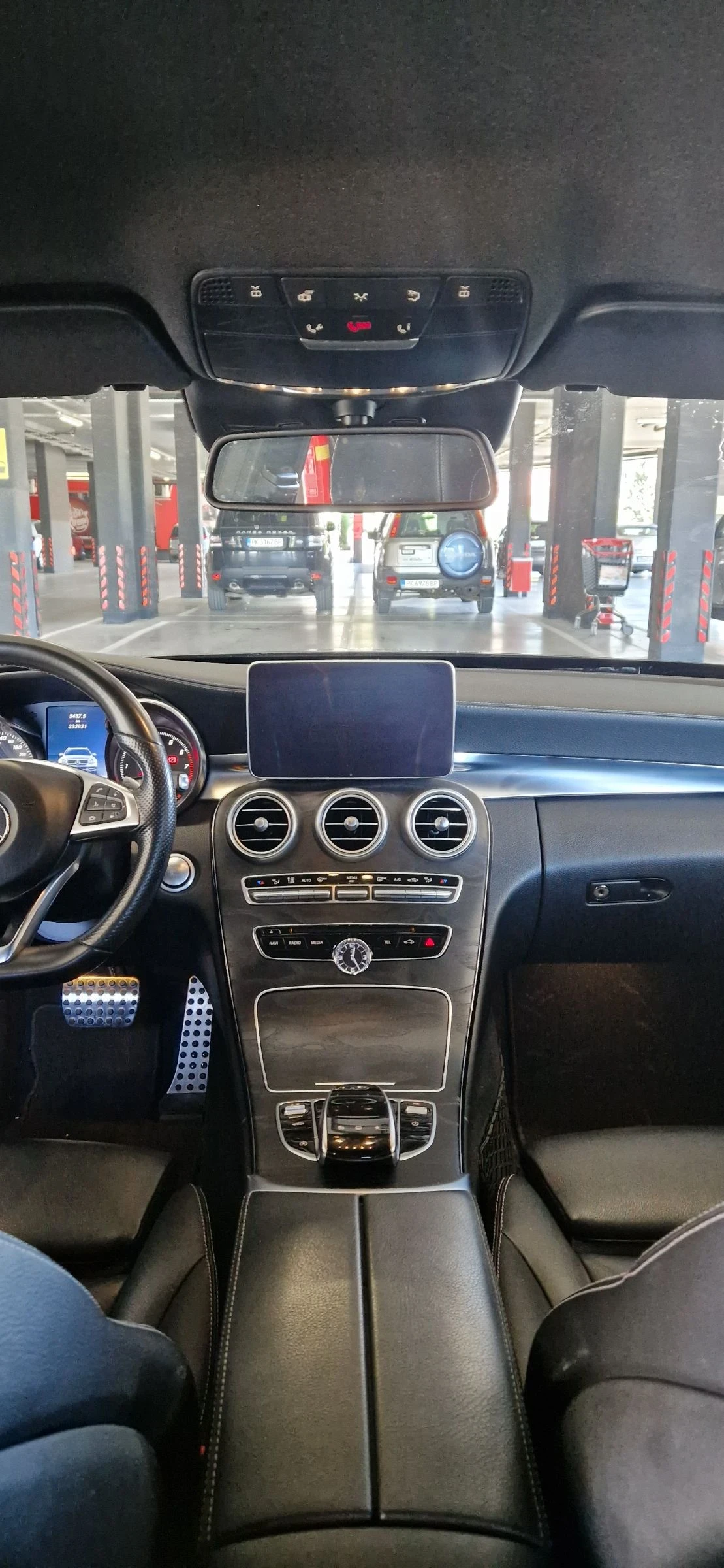 Mercedes-Benz C 400 AMG - изображение 9