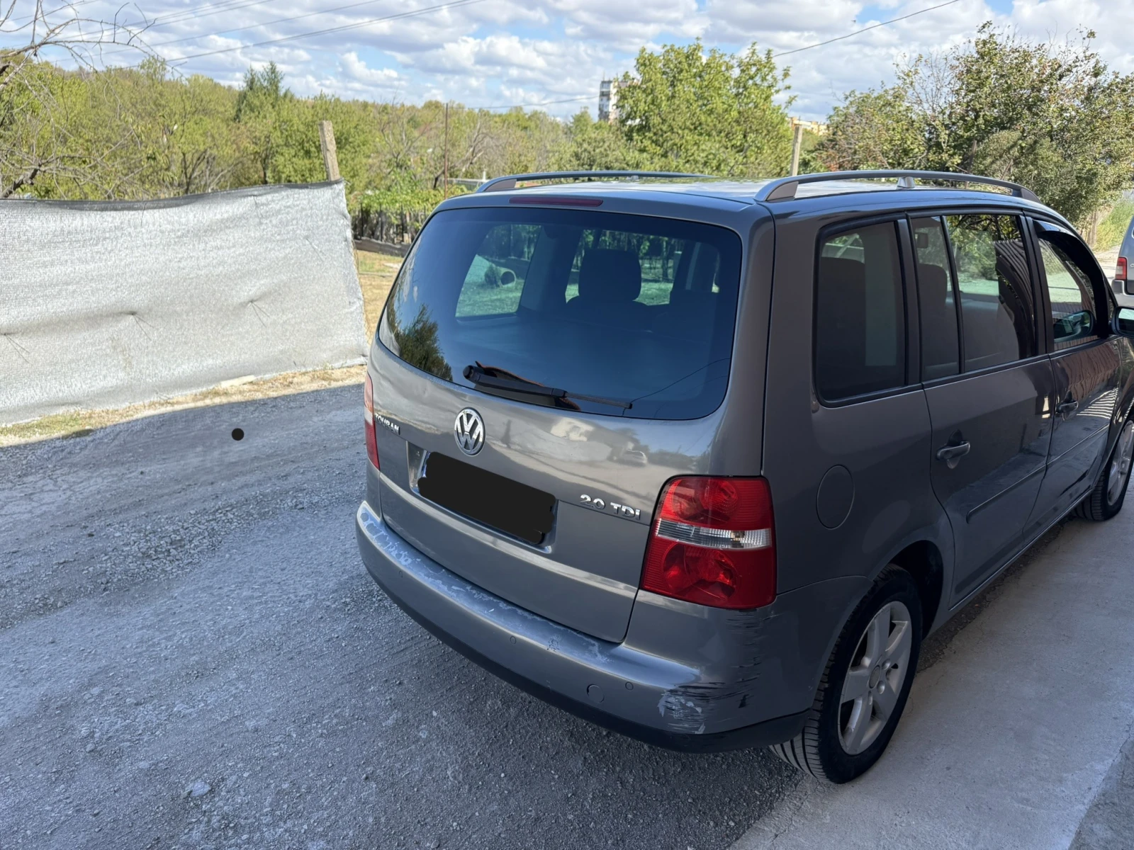 VW Touran 2.0TDI - изображение 3