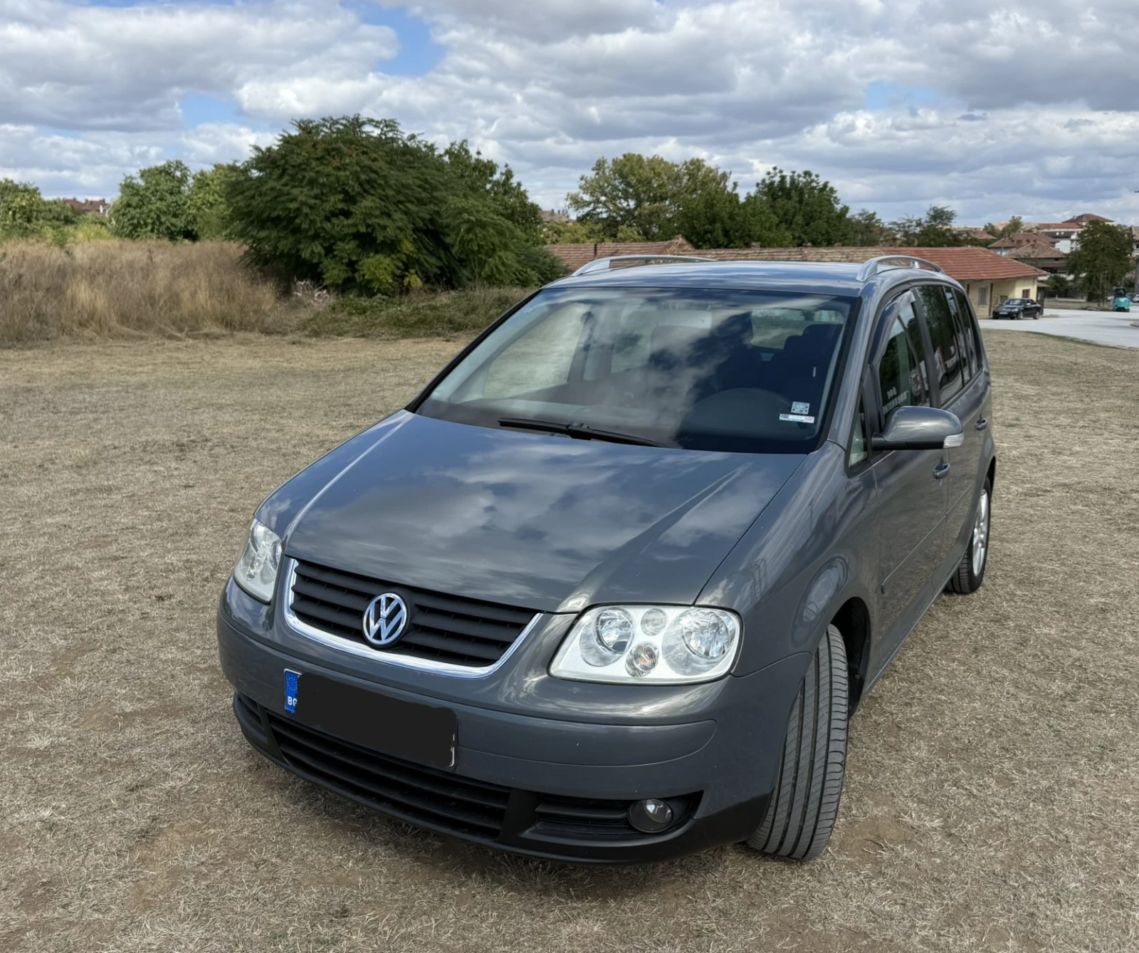 VW Touran 2.0TDI - изображение 4