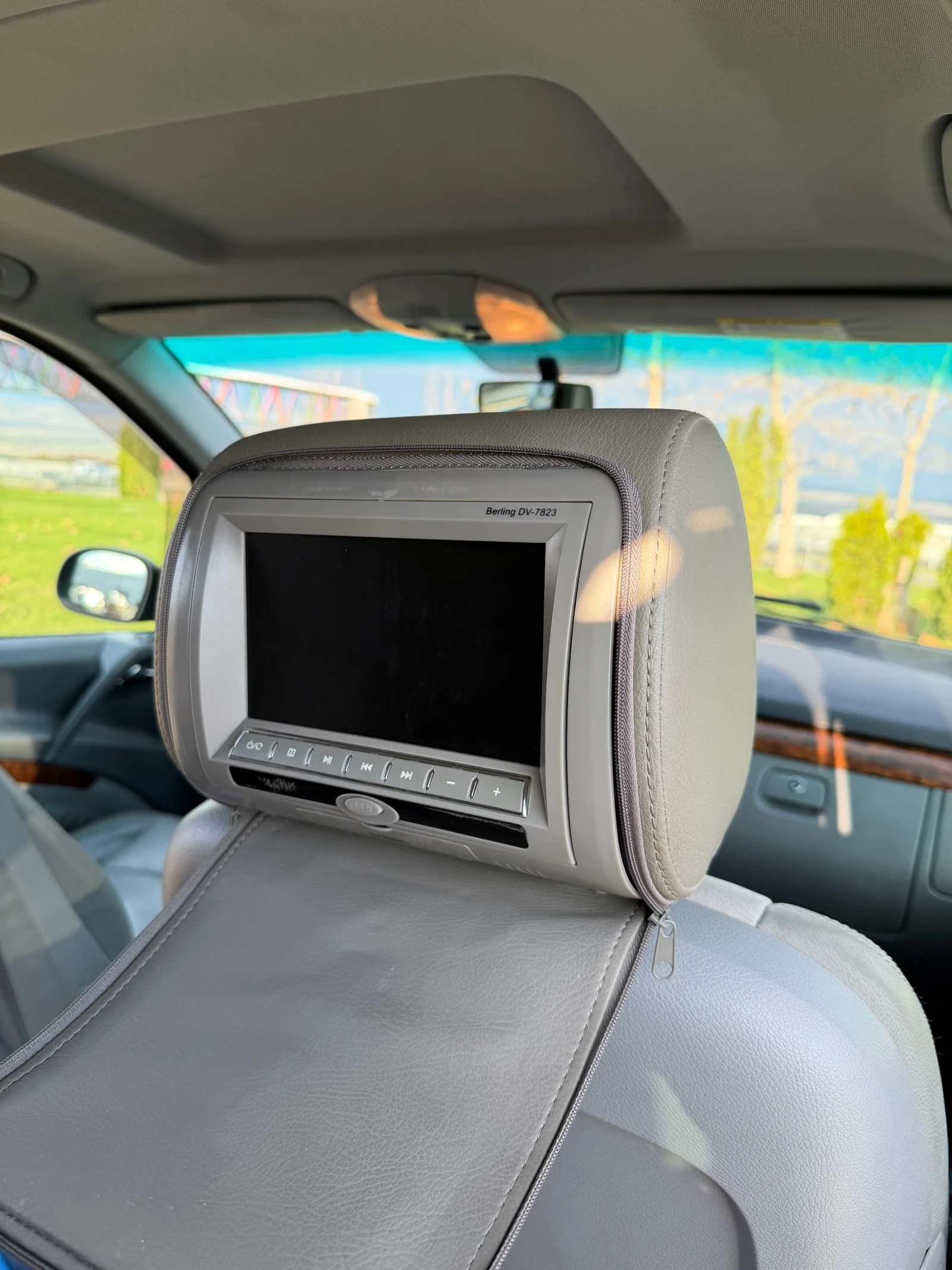 Mercedes-Benz Viano  - изображение 7