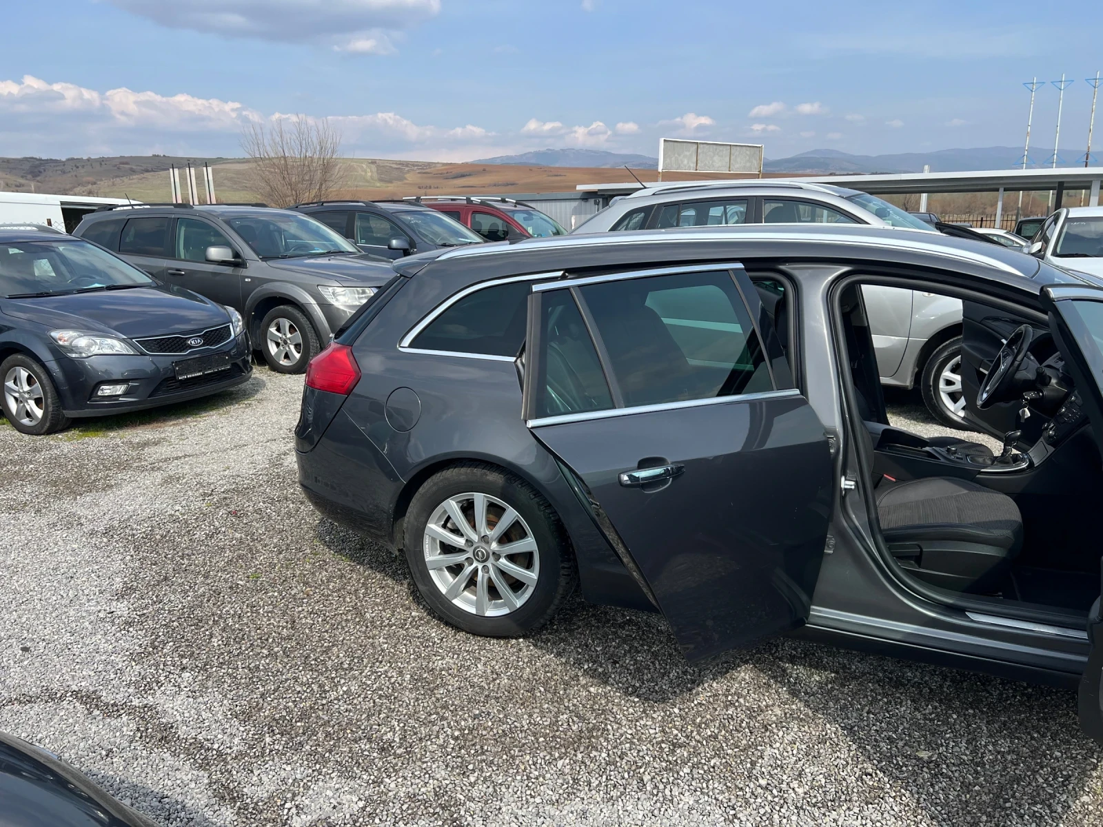 Opel Insignia, снимка 3 - Автомобили и джипове - 53877698