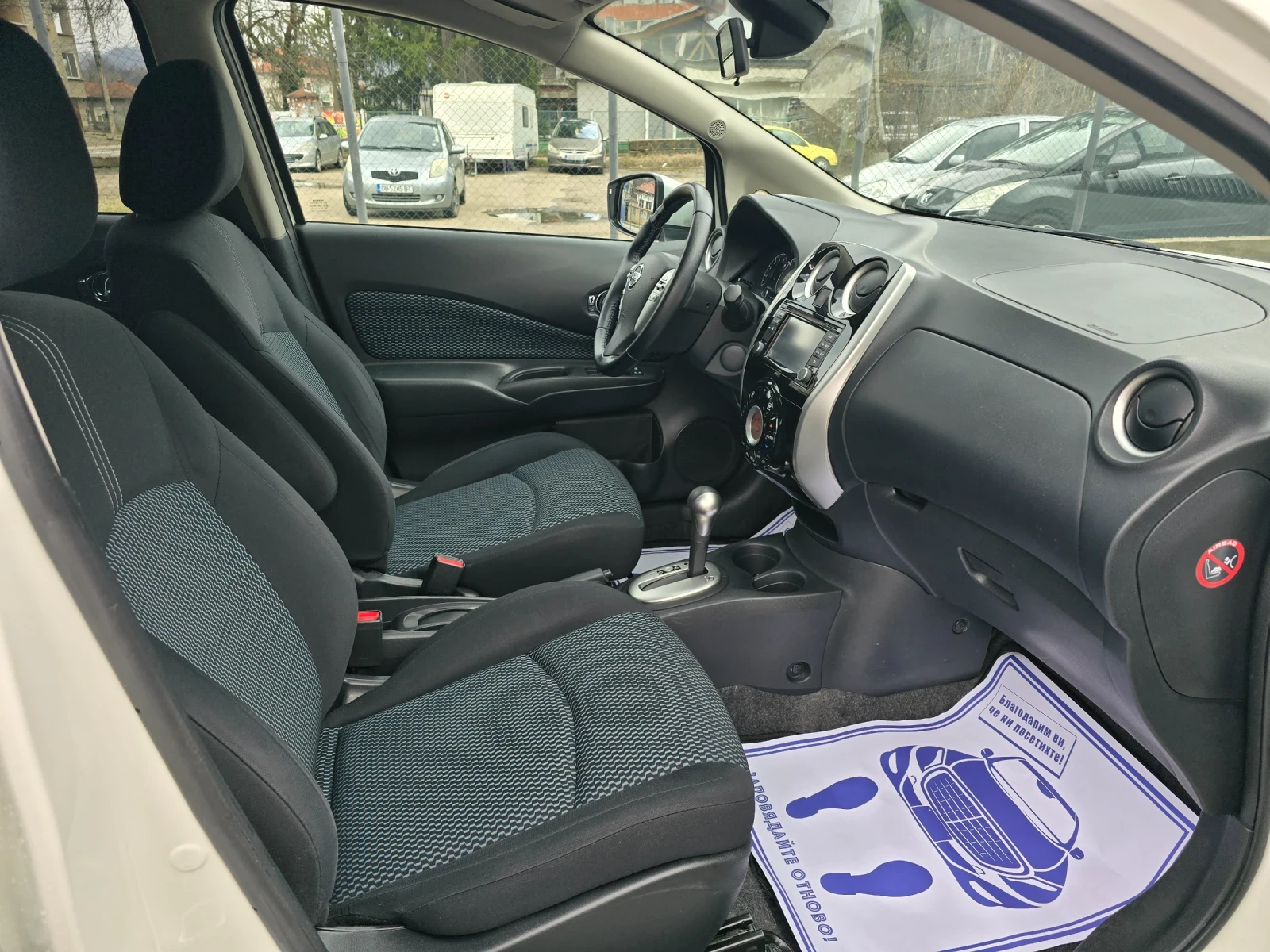 Nissan Note 1.2t 98к.с. ШВЕЙЦАРИЯ , снимка 11 - Автомобили и джипове - 53975756