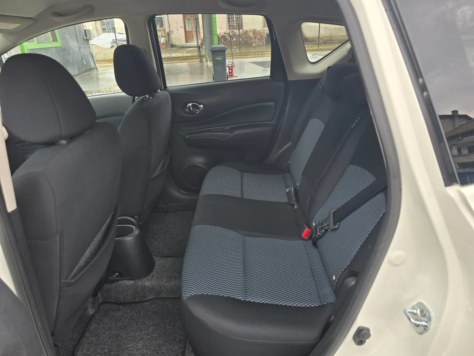 Nissan Note 1.2t 98к.с. ШВЕЙЦАРИЯ , снимка 10 - Автомобили и джипове - 53975756