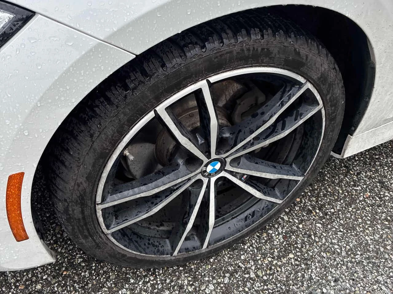 BMW 330 i xDrive M SPORT/CARFAX/ШИБИДАХ/ПОДГРЕВИ/AMBIENT, снимка 6 - Автомобили и джипове - 53980813