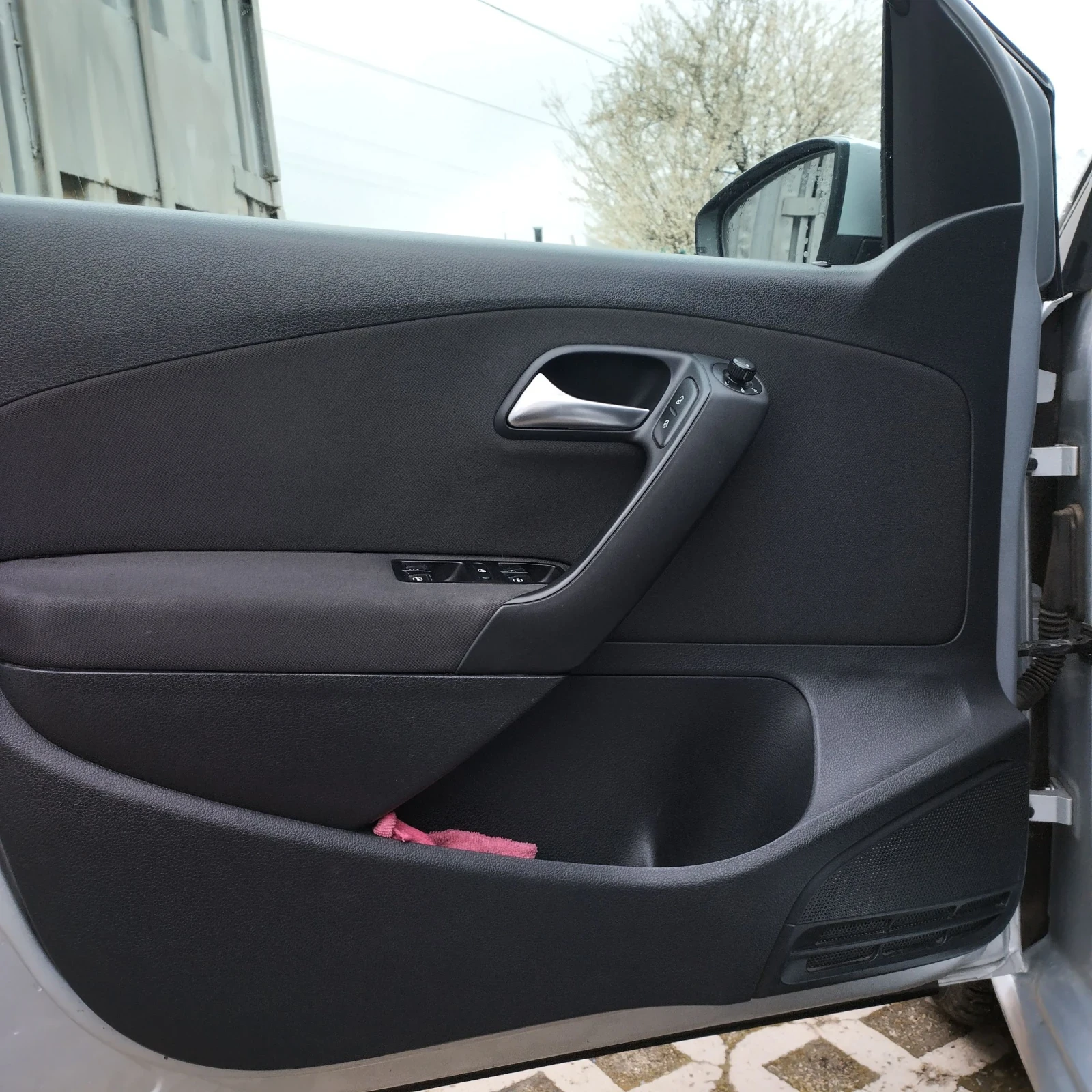 VW Polo 1.2, снимка 11 - Автомобили и джипове - 54098268