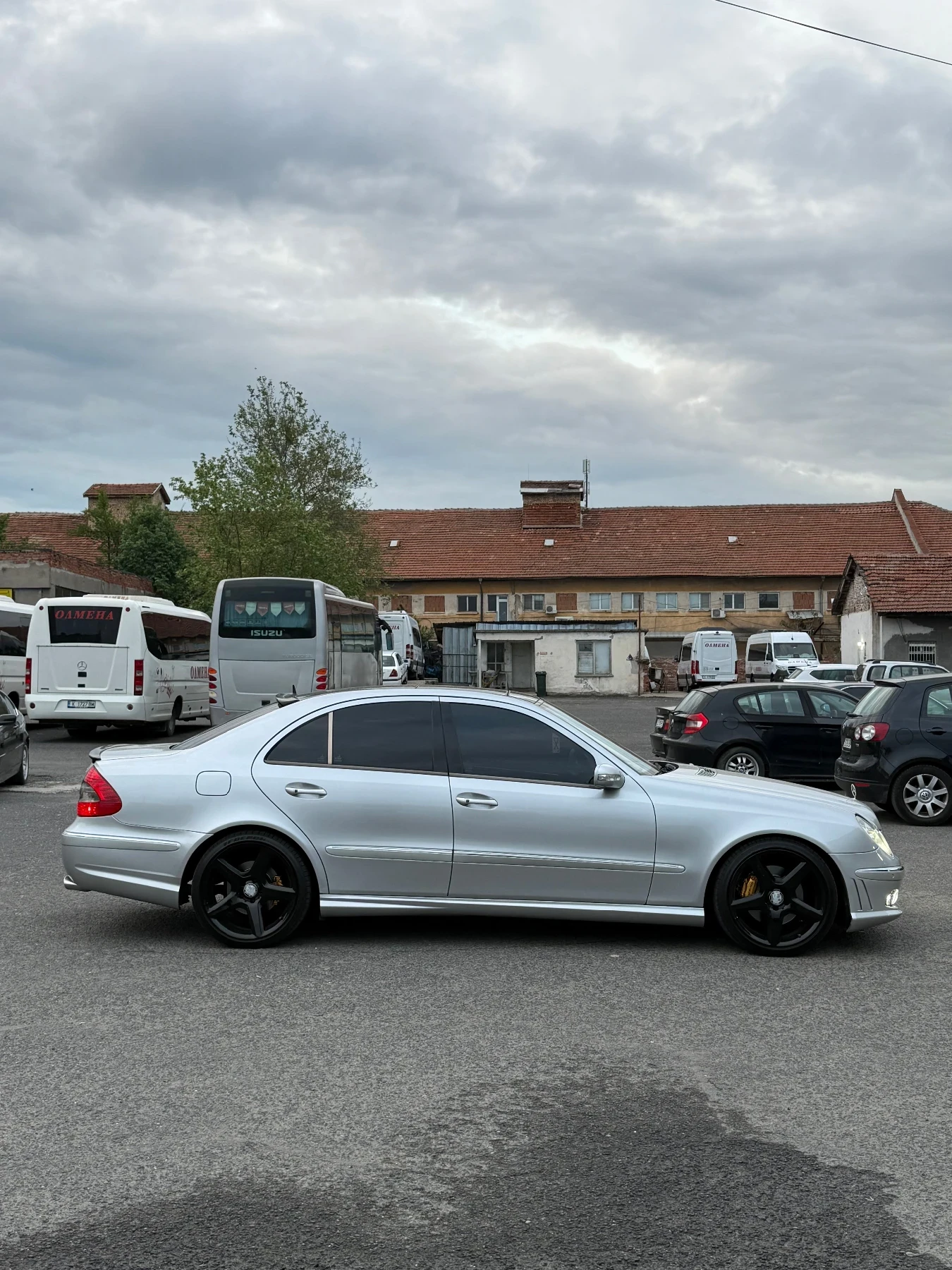Mercedes-Benz E 500, снимка 3 - Автомобили и джипове - 54487702