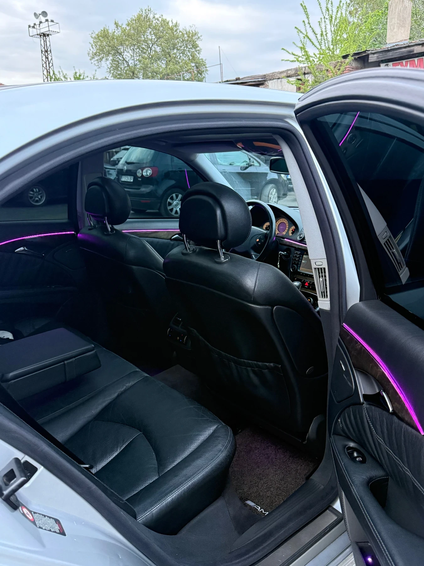 Mercedes-Benz E 500, снимка 11 - Автомобили и джипове - 54487702
