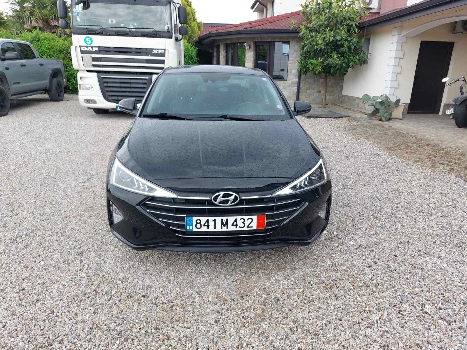 Hyundai Elantra Luxury, снимка 2 - Автомобили и джипове - 54633105