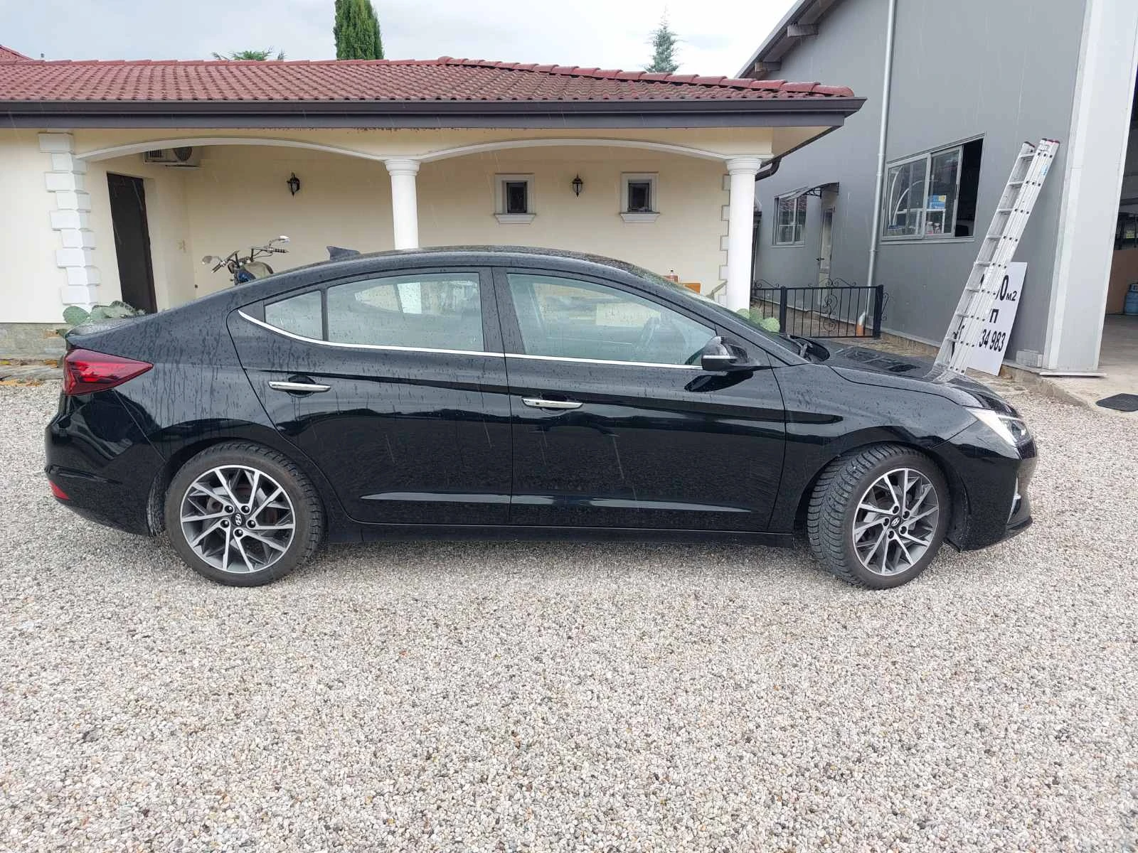 Hyundai Elantra Luxury, снимка 4 - Автомобили и джипове - 54633105