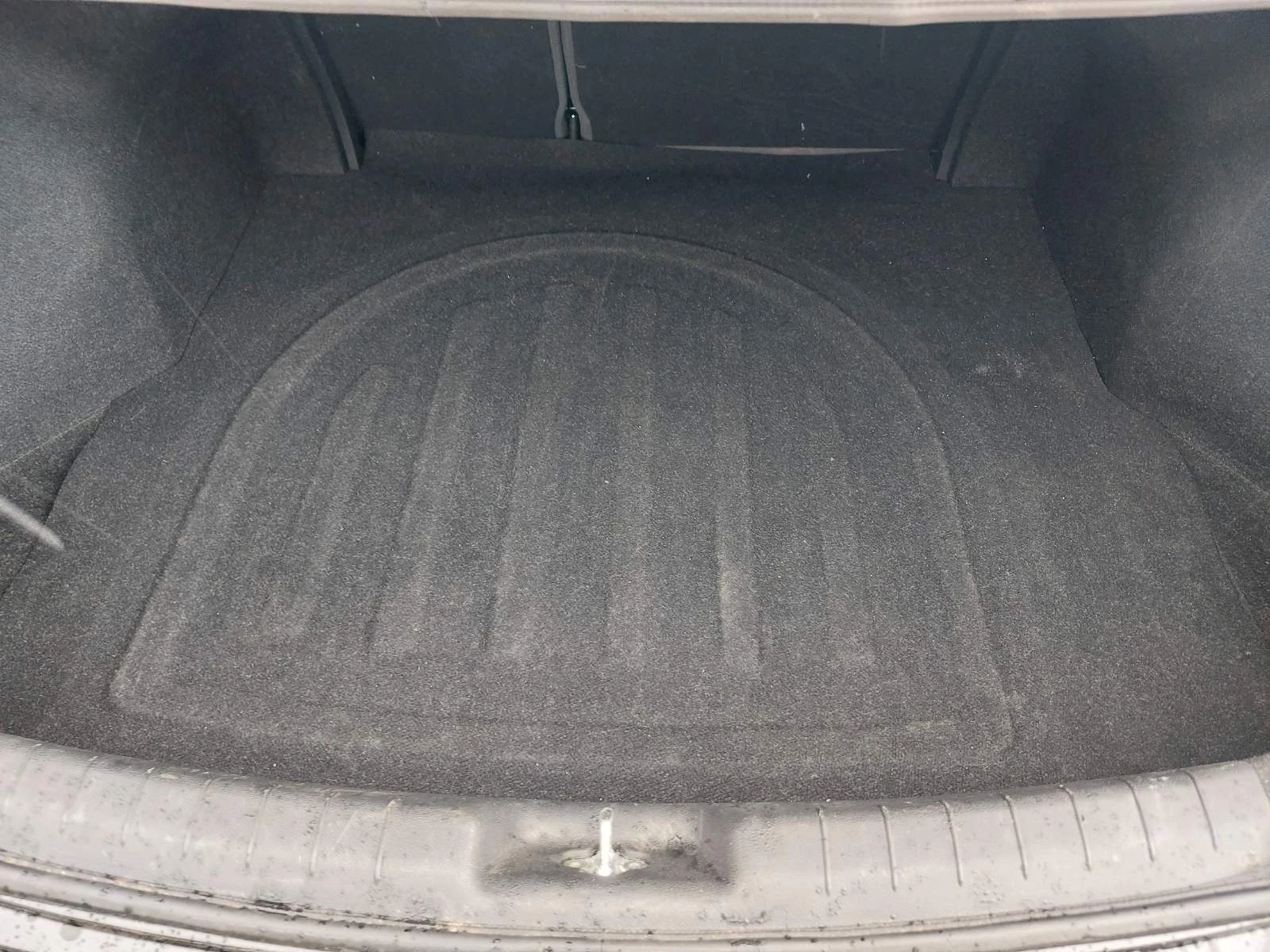 Hyundai Elantra Luxury, снимка 15 - Автомобили и джипове - 54633105