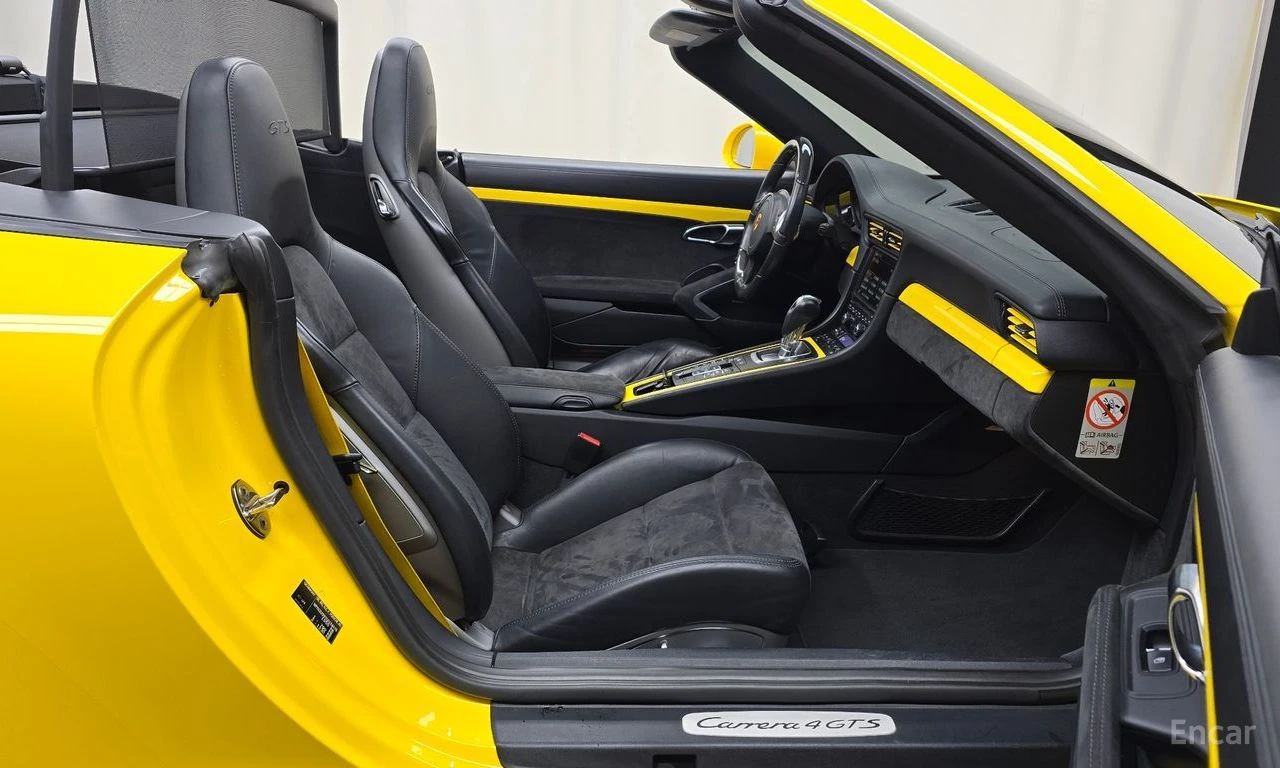 Porsche 911 CARRERA 4* GTS* CABRIO* CHRONO* BOSE* LIFT* CAMERA, снимка 9 - Автомобили и джипове - 55029567