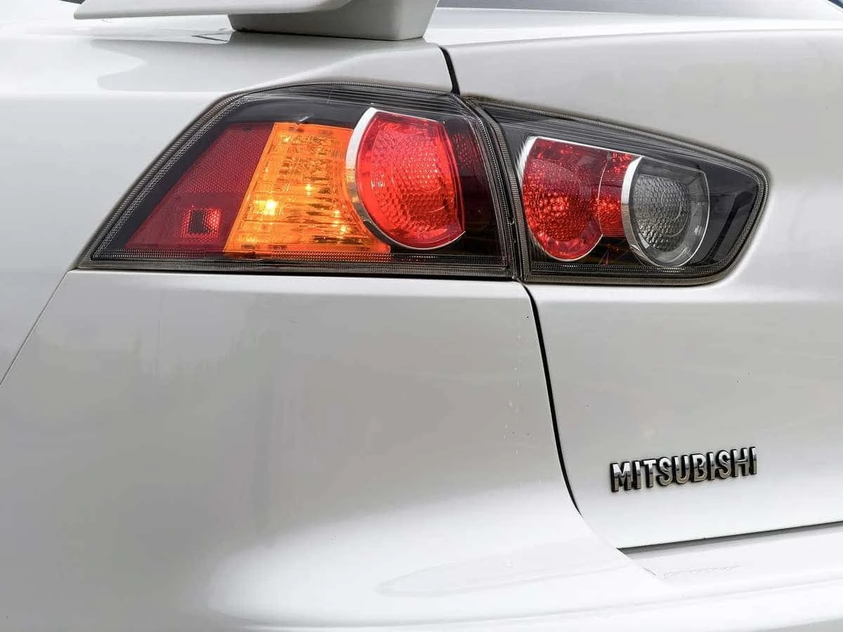 Mitsubishi Lancer * NO ACCIDENTS | SUNROOF | HEATED SEATS | BACKUP C, снимка 11 - Автомобили и джипове - 55062837