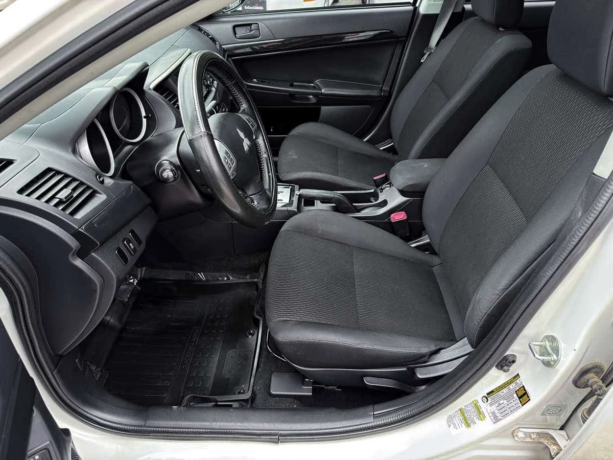 Mitsubishi Lancer * NO ACCIDENTS | SUNROOF | HEATED SEATS | BACKUP C, снимка 16 - Автомобили и джипове - 55062837