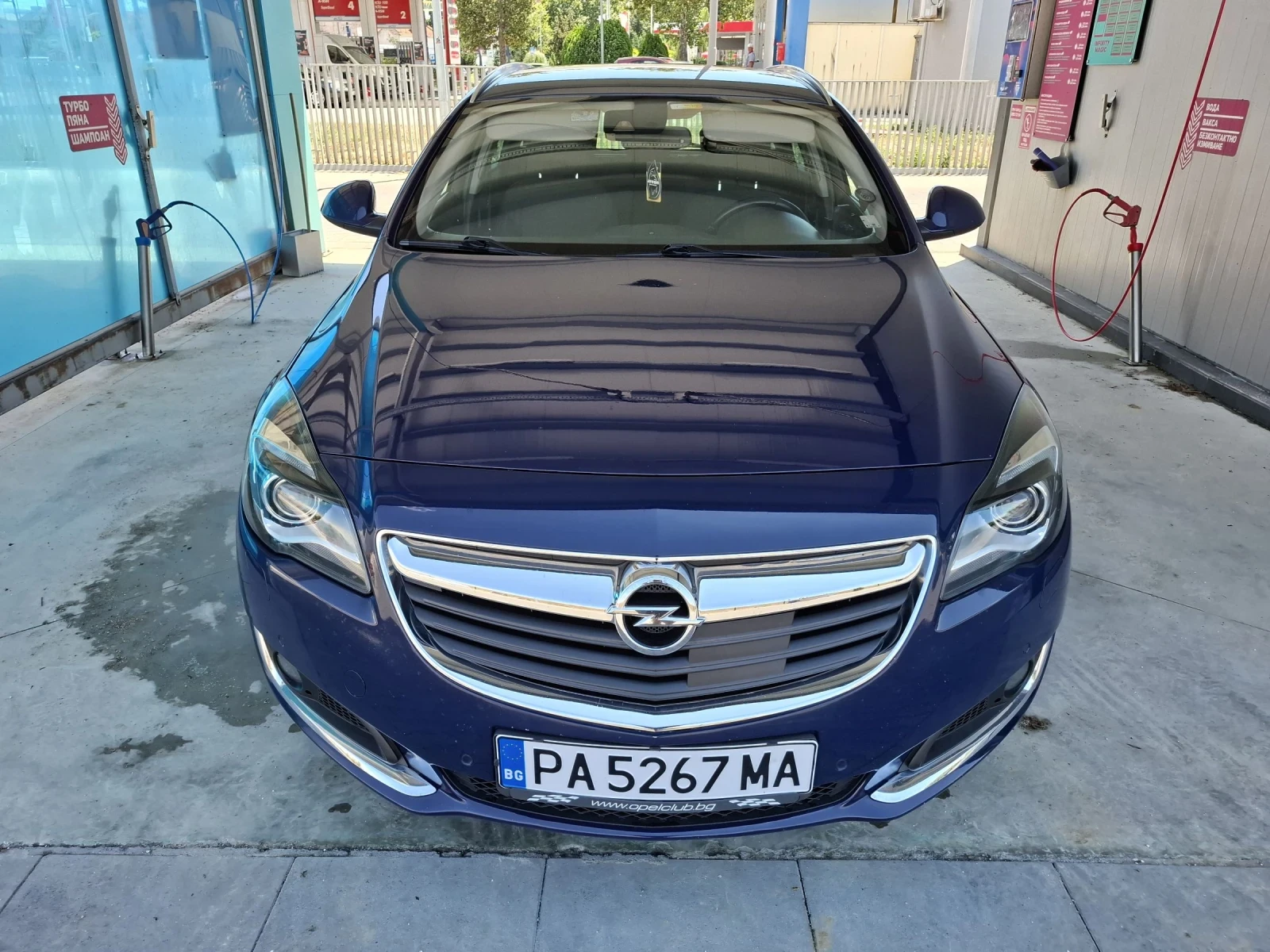 Opel Insignia Sport tourer , снимка 2 - Автомобили и джипове - 55189639
