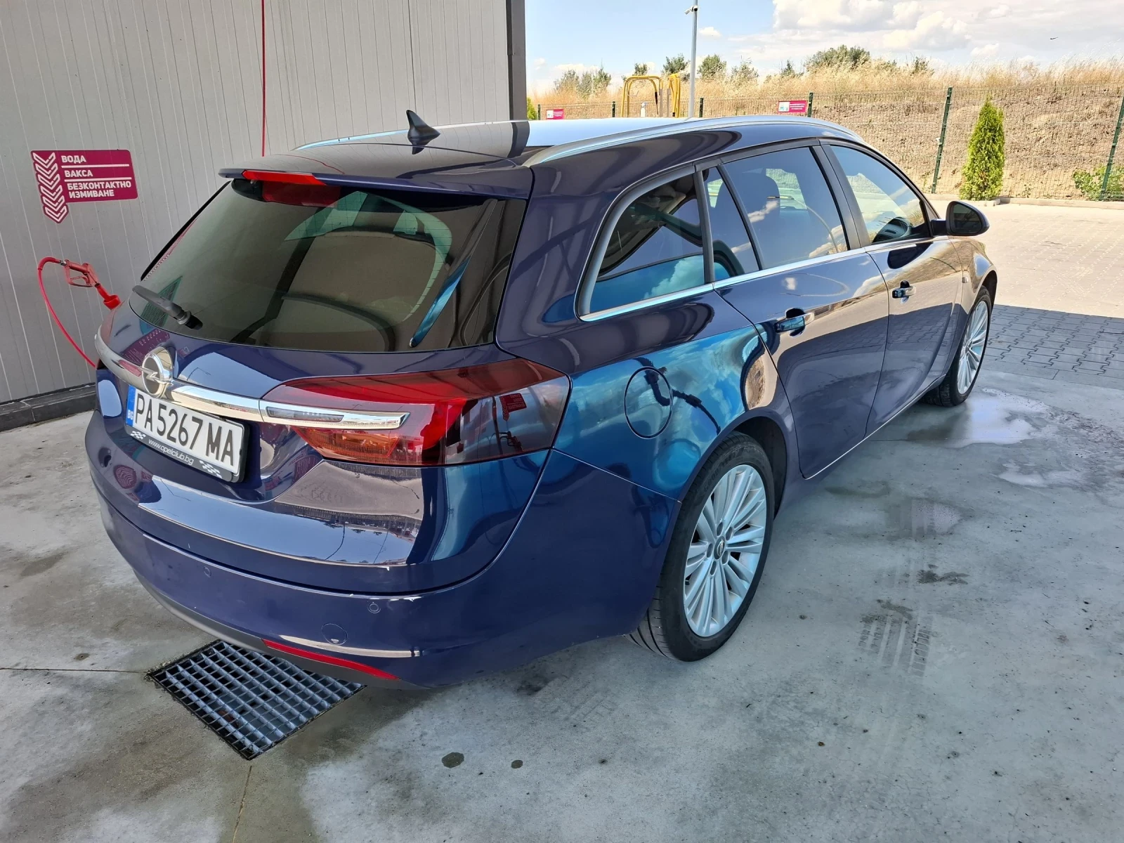 Opel Insignia Sport tourer , снимка 4 - Автомобили и джипове - 55189639