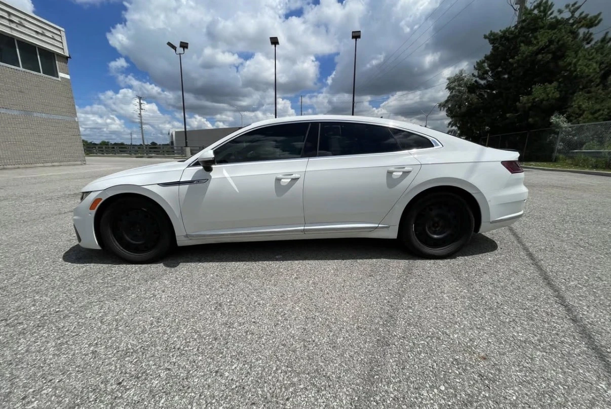 VW Arteon 2.0TSI * 4MOTION * ОБДУХВАНЕ * ШИБЕДАХ KEYLESS * , снимка 2 - Автомобили и джипове - 55236568