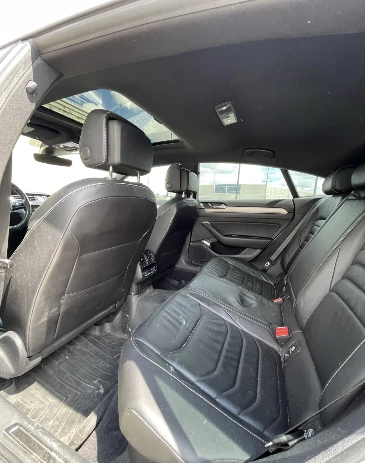 VW Arteon 2.0TSI * 4MOTION * ОБДУХВАНЕ * ШИБЕДАХ KEYLESS * , снимка 13 - Автомобили и джипове - 55236568