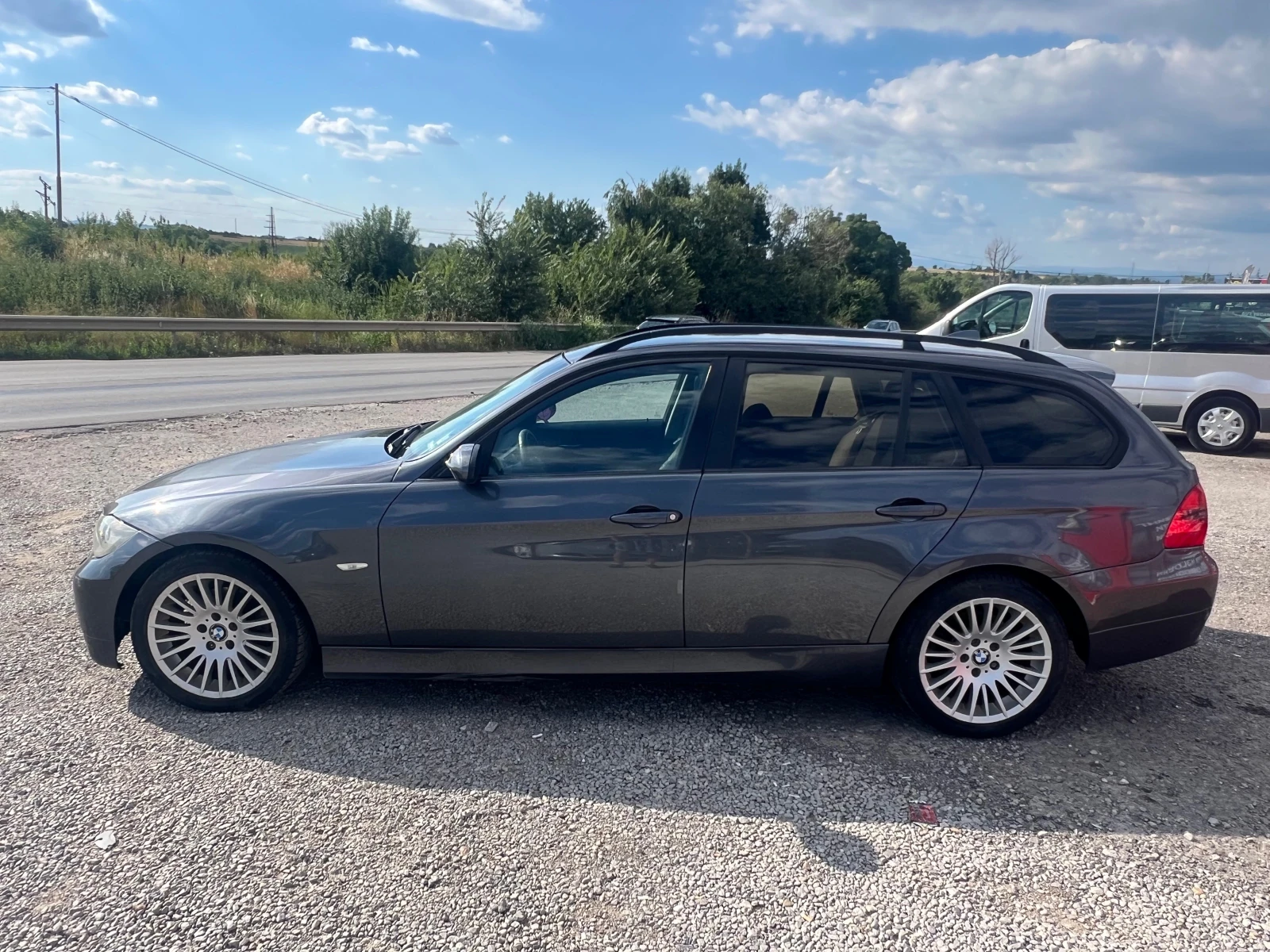 BMW 320, снимка 4 - Автомобили и джипове - 55296272