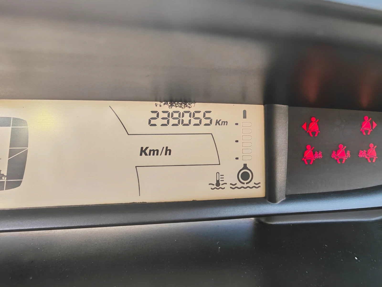 Citroen C4 1.4, 88к.с., снимка 9 - Автомобили и джипове - 55646897