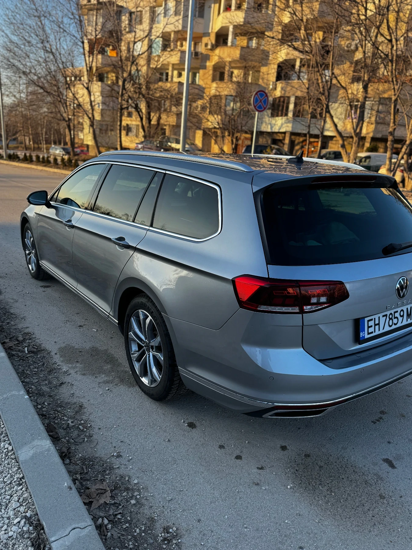 VW Passat 2.0 150hp Elegance DSG Digital, снимка 4 - Автомобили и джипове - 55959866