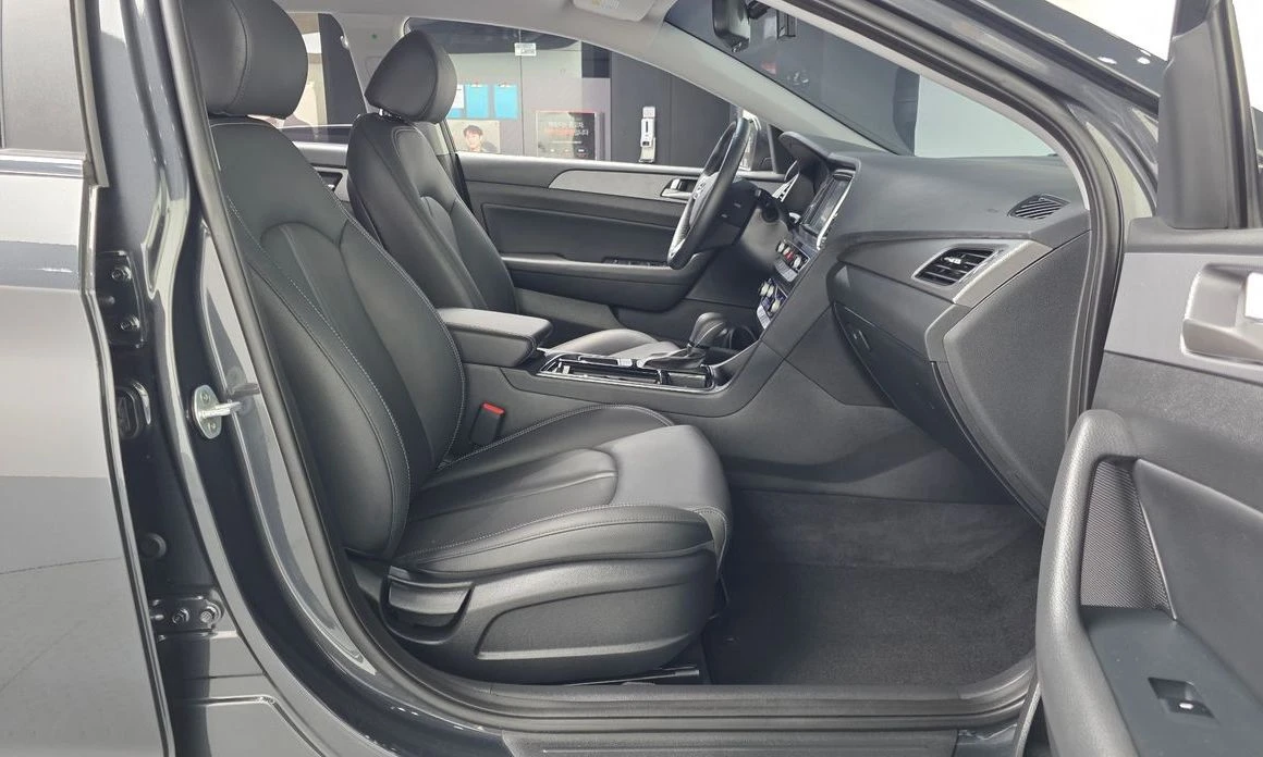 Hyundai Sonata 2.0 Smart Spicial, снимка 11 - Автомобили и джипове - 56350224
