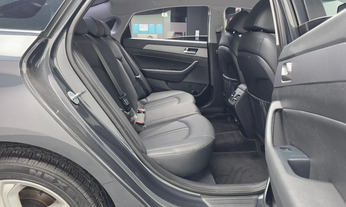 Hyundai Sonata 2.0 Smart Spicial, снимка 12 - Автомобили и джипове - 56350224